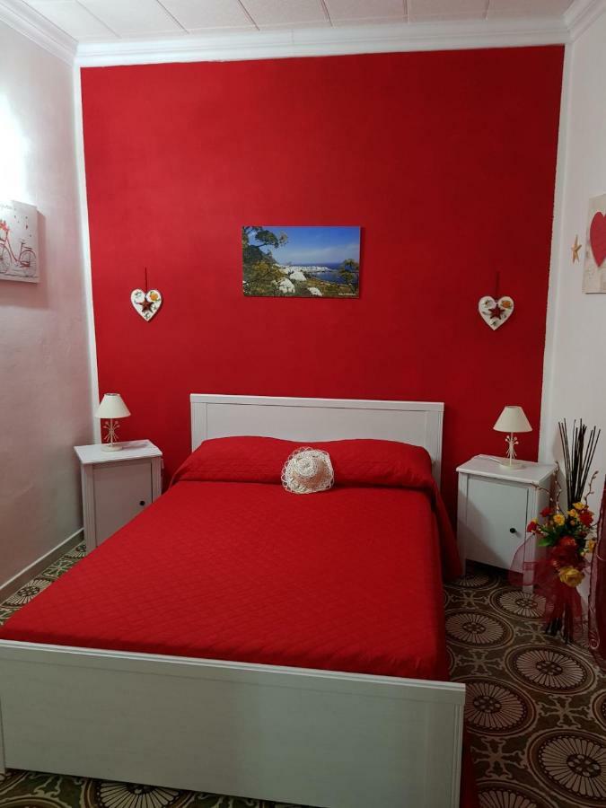Isole Egadi Bed & Breakfast Трапани Екстериор снимка